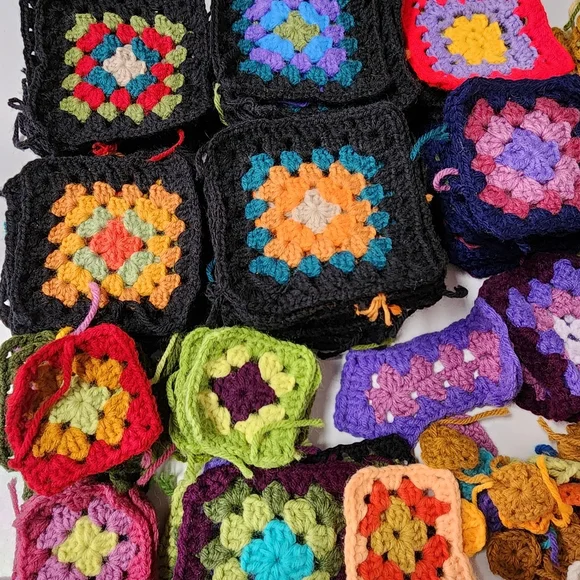 Vintage Crocheted Granny Squares 1-8" Individual Squares Colorful Lot Over 170 - Picture 3 of 16
